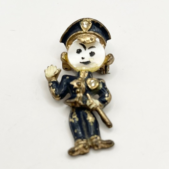 Estate enamel shell articulating Policeman brooch pin - Picture 3 of 7